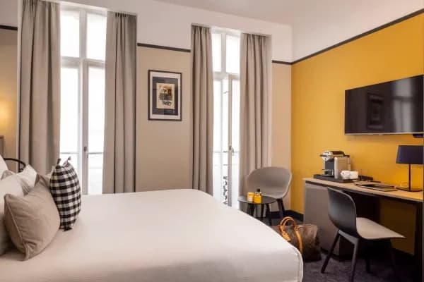 hôtel paris 9ème arrondissement - chambre lit double 